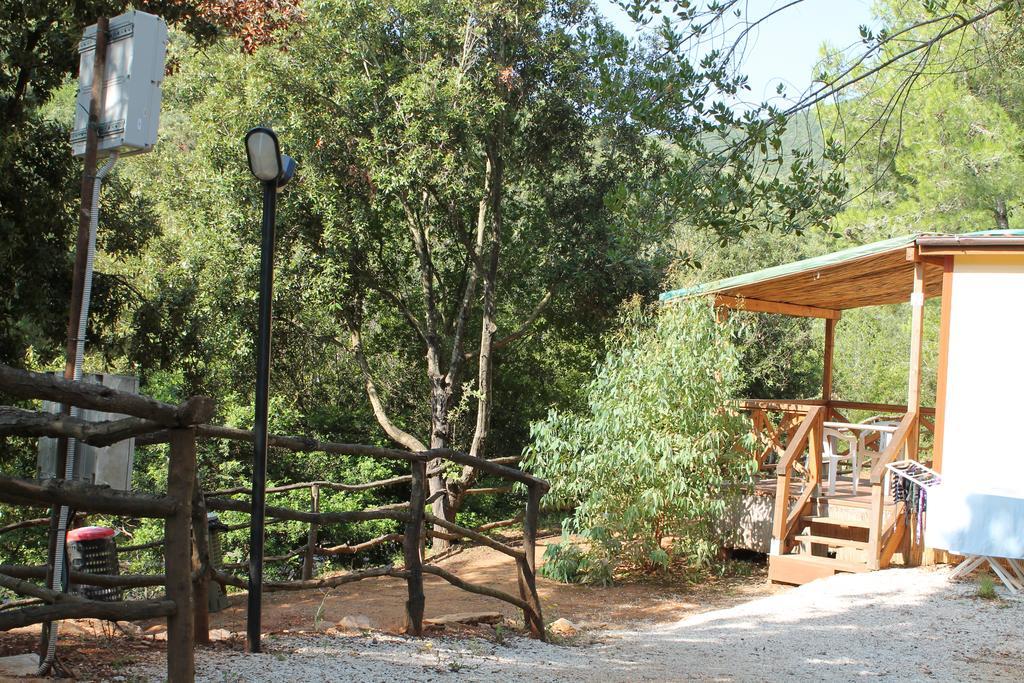 Elbadoc Camping Village Cavo Bagian luar foto