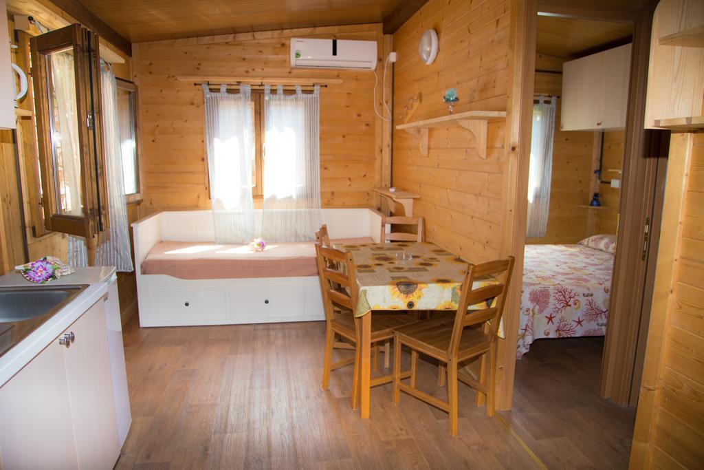 Elbadoc Camping Village Cavo Bagian luar foto